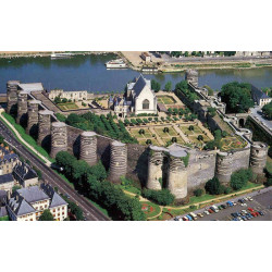 réduction sur vos entrées Château d'Angers vue du ciel